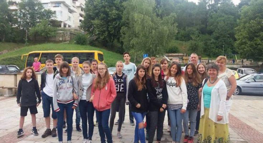 Двадесет младежи от побратимения Кишпещ пристигнаха на младежки обмен в Смолян
