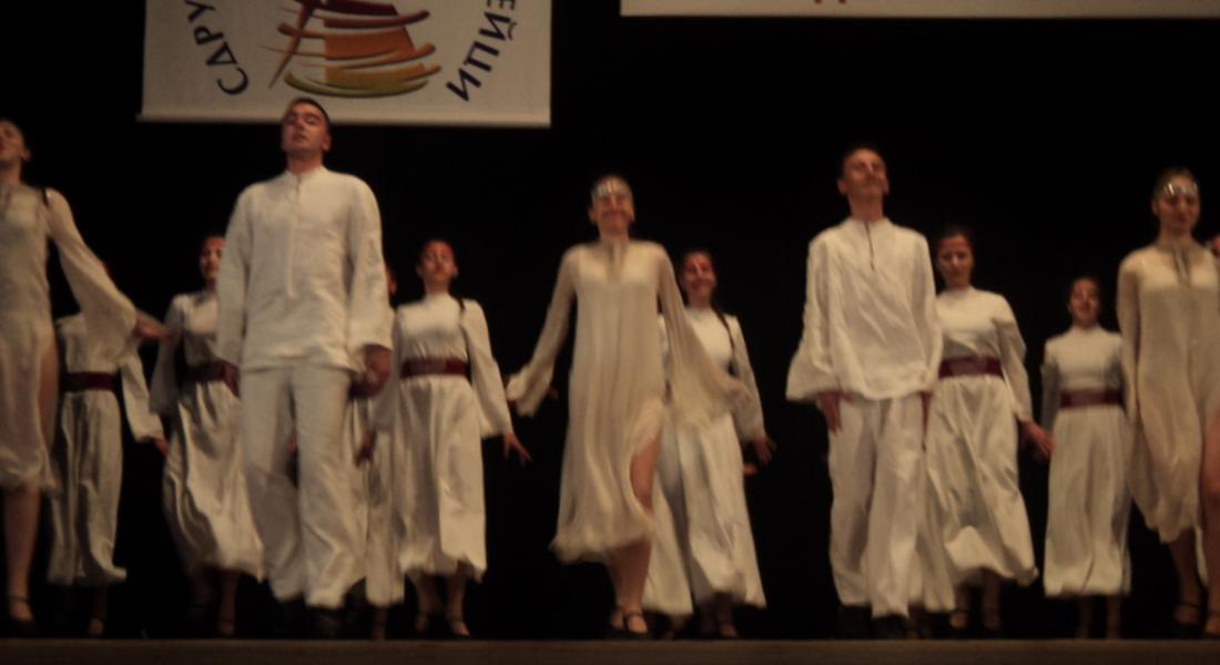 Танцова формация "Зареница" трети в национален конкурс