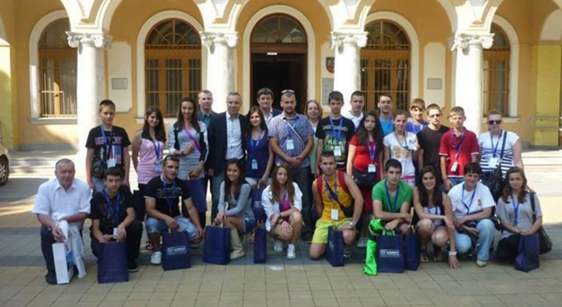 Двайсет деца от  Смолян участваха в проект „Младежки обмен” на побратимения ни  Кишпещ