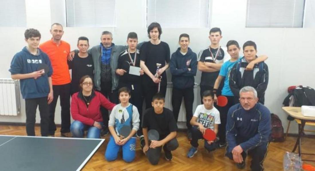  Кирил Русев спечели Купата на кмета на община Смолян в благотворителния турнир по тенис на маса