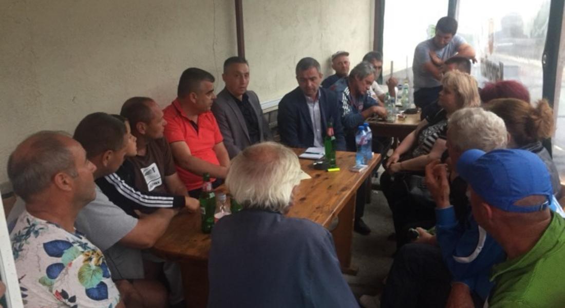   Депутатът на ДПС Хайри Садъков, проведе среща с жителите на три квартала в Смолян