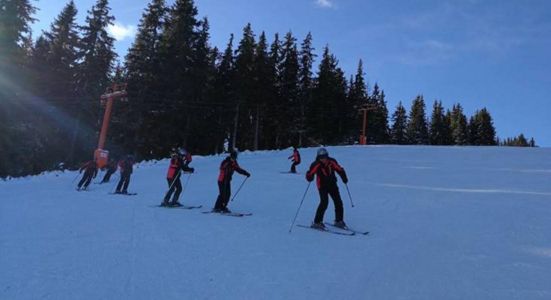 Инструктори от Федерацията по ски обучаваха военните от 101 алпийски полк