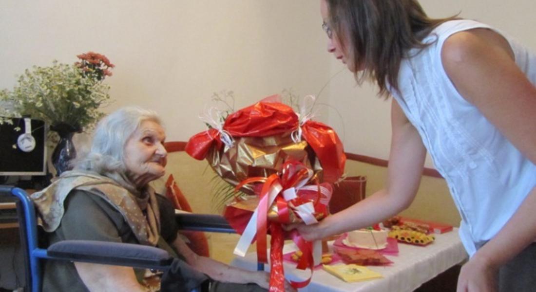 Кметът Мелемов изпрати поздравителен адрес на Раиса Блажевская, която навърши 90 години 