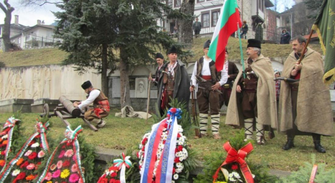 С откриването на паметник на генерал Черевин, Смолян тържествено отбеляза 137 години от свещената българска свобода 