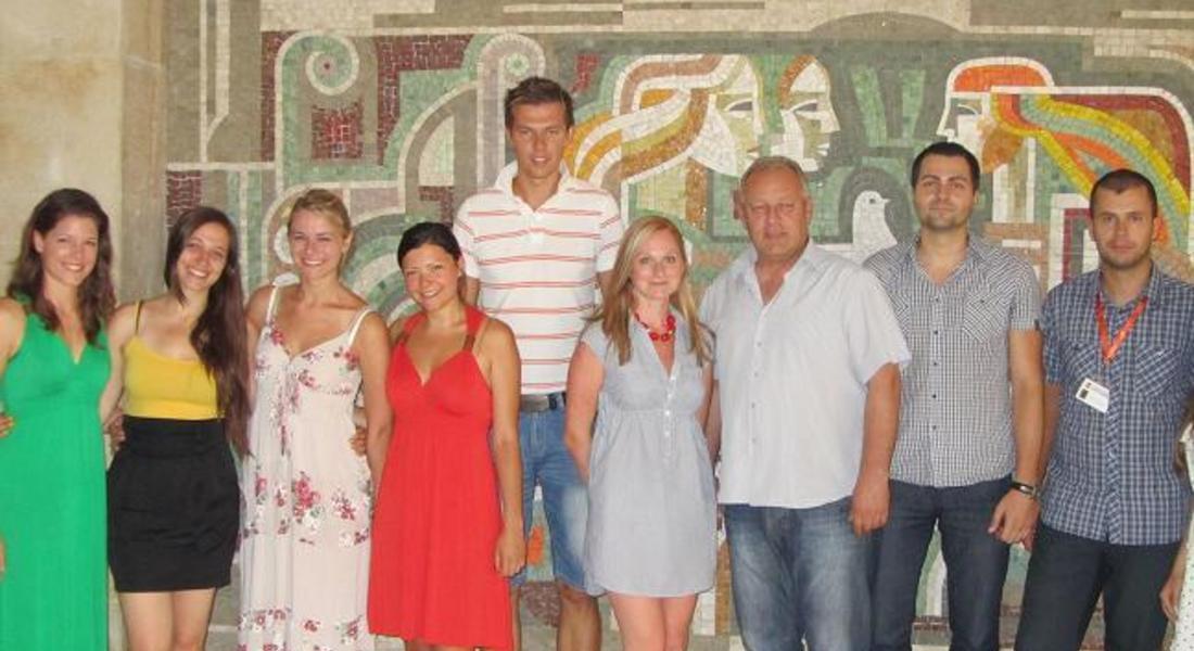 Мелемов и заместникът му обсъдиха туризма с чуждестранни студенти