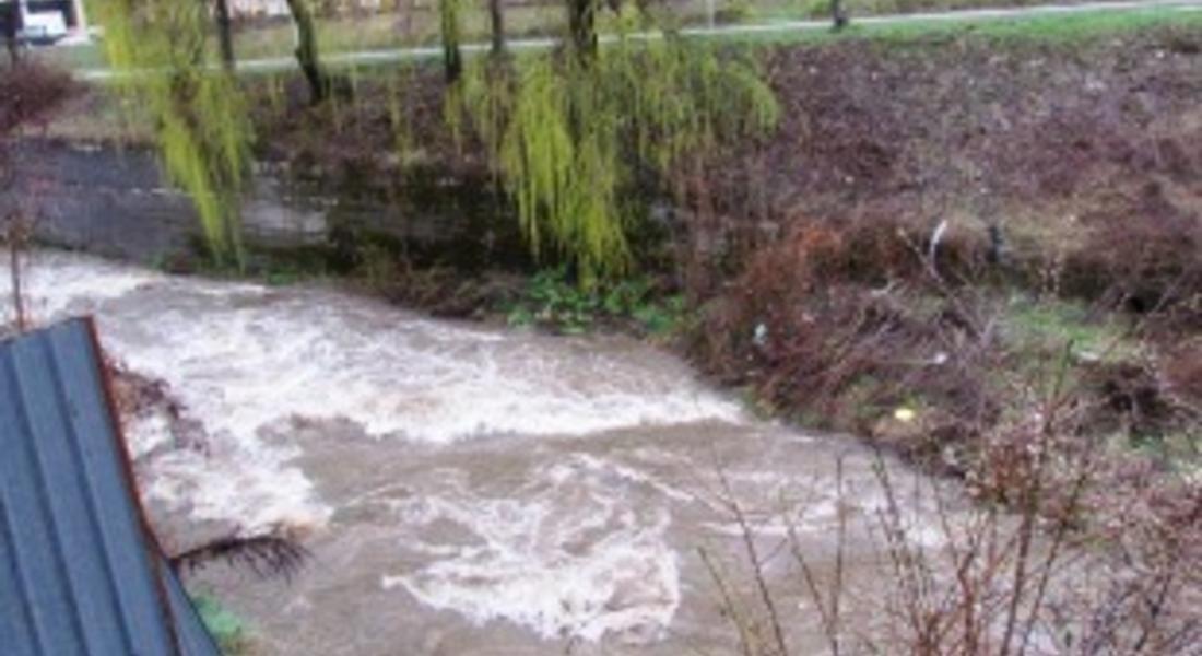  Областният управител разпореди засилено наблюдение на нивото на реките и язовирите в област Смолян