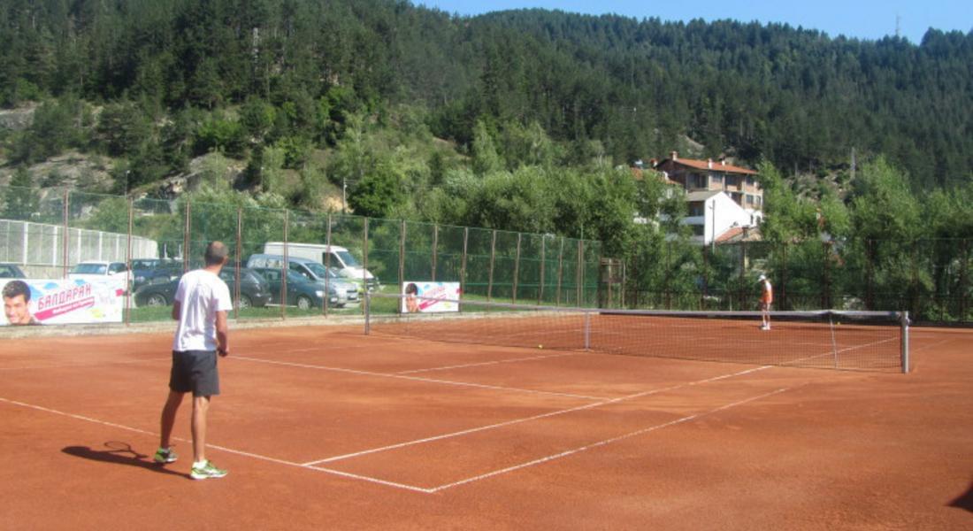  Втори турнир по тенис на корт за аматьори се провежда в Смолян