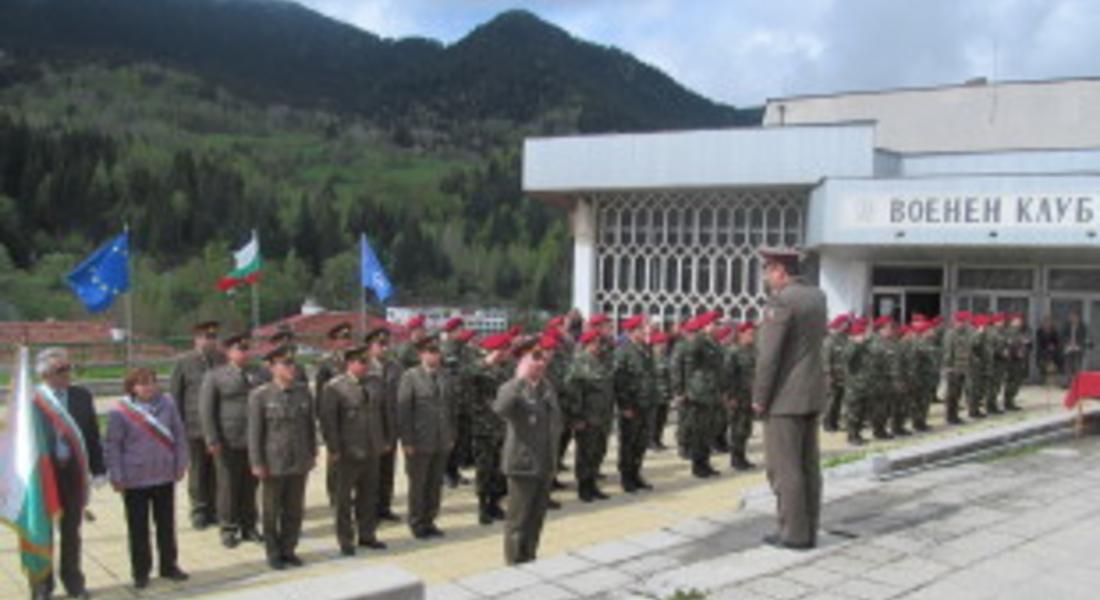  101 алпийски батальон Смолян отбеляза празника на Сухопътните войски с ден на отворени врати