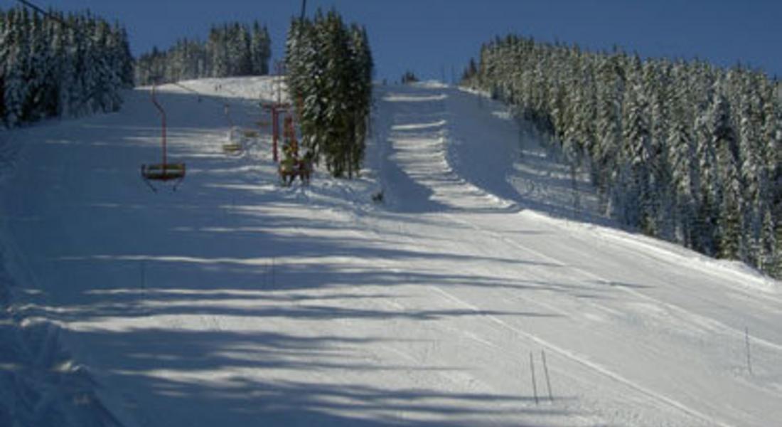  До 50 см достигна снежната покривка на Мечи чал, ски зоната работи