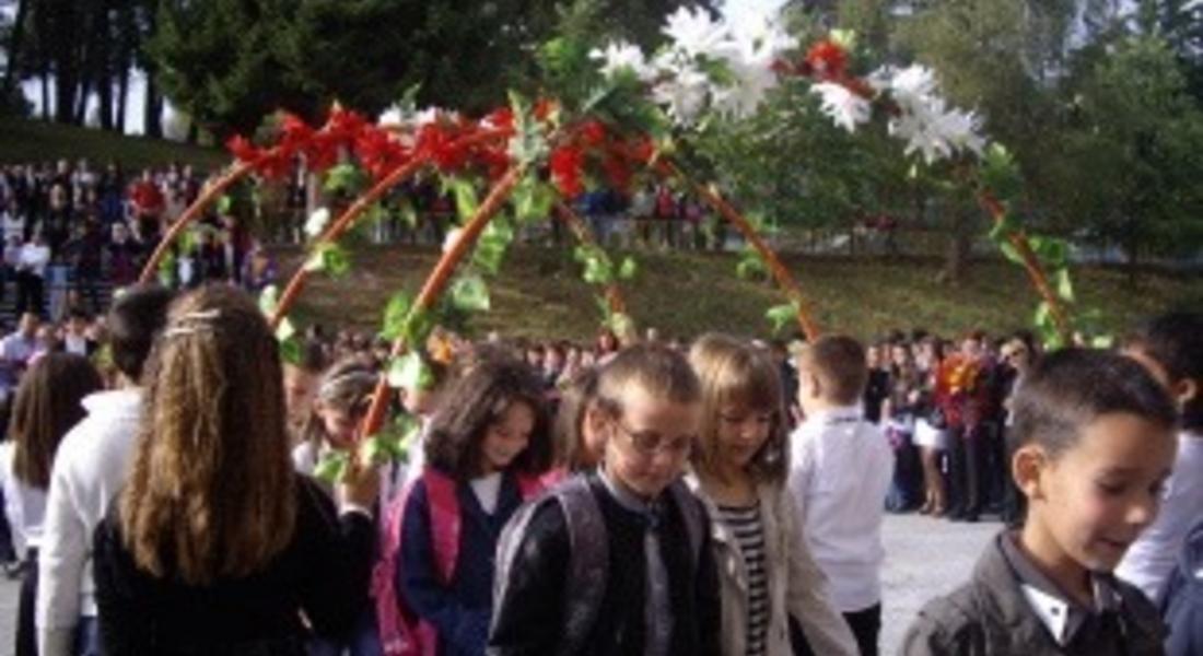 40% от 16-годишните са неграмотни, българските ученици изостават
