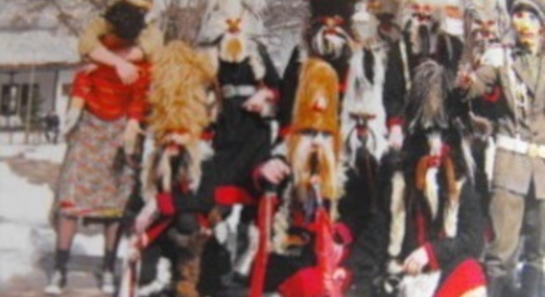  210 кукери от страната участват в маскарадния фестивал „Песпонеделник“ в Широка лъка