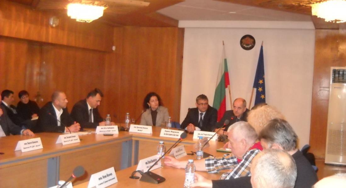  Министър Десислава Танева: Ролята на държавата в горския сектор е да осигури равнопоставеност на бизнеса