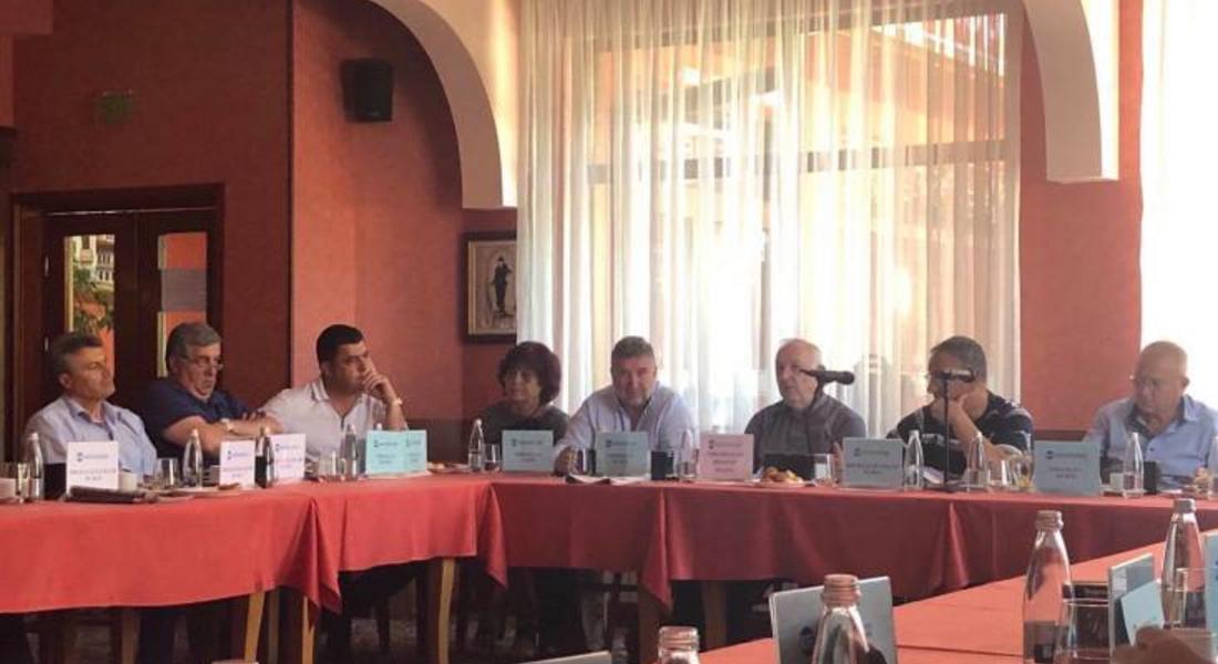 В Смолян се събраха областните председатели и членовете на Управителния и Контролния съвет на Камарата на строителите в България