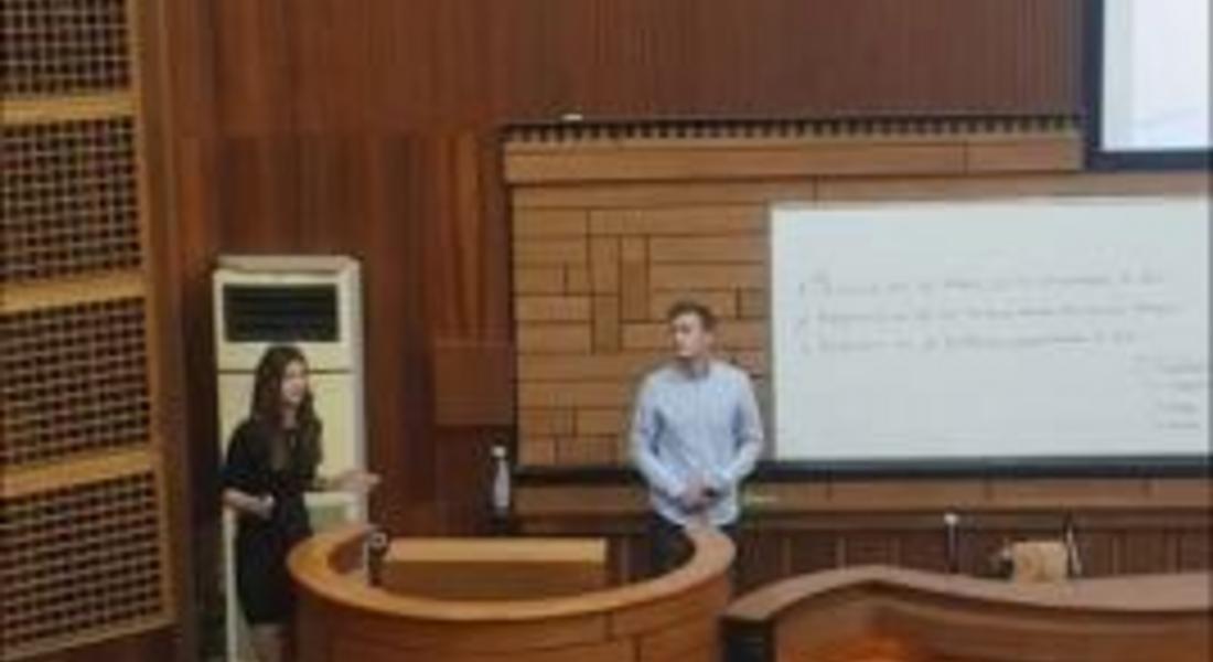  Ученици от ЕГ "Иван Вазов" бяха хонорувани преподаватели в ПУ-Пловдив