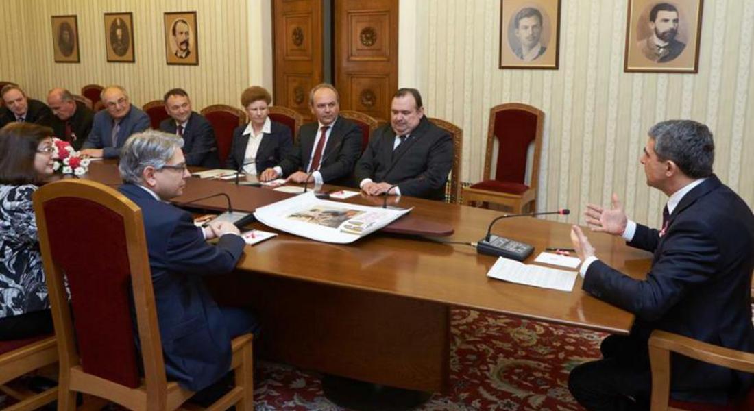 Председателят на Областния читалищен съюз - Смолян на среща при президента
