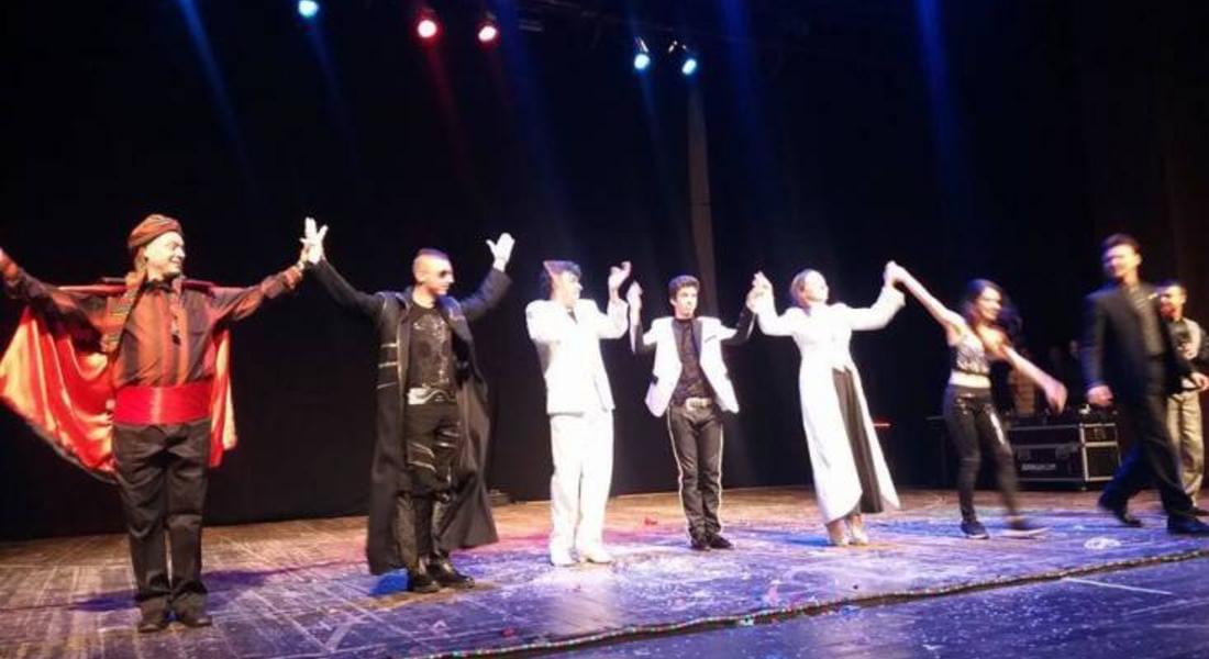  Невероятно магическо шоу се състоя в Родопски драматичен театър в Смолян