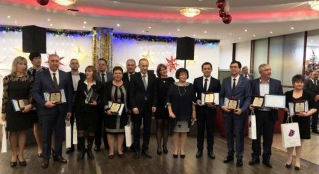 Кметът на Златоград с приз от Синдиката на българските учители
