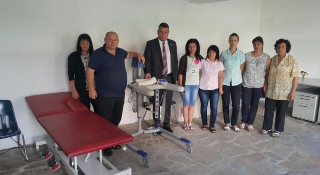 Кметът Боян Кехайов направи дарение на Центъра за социално уязвими групи в Неделино