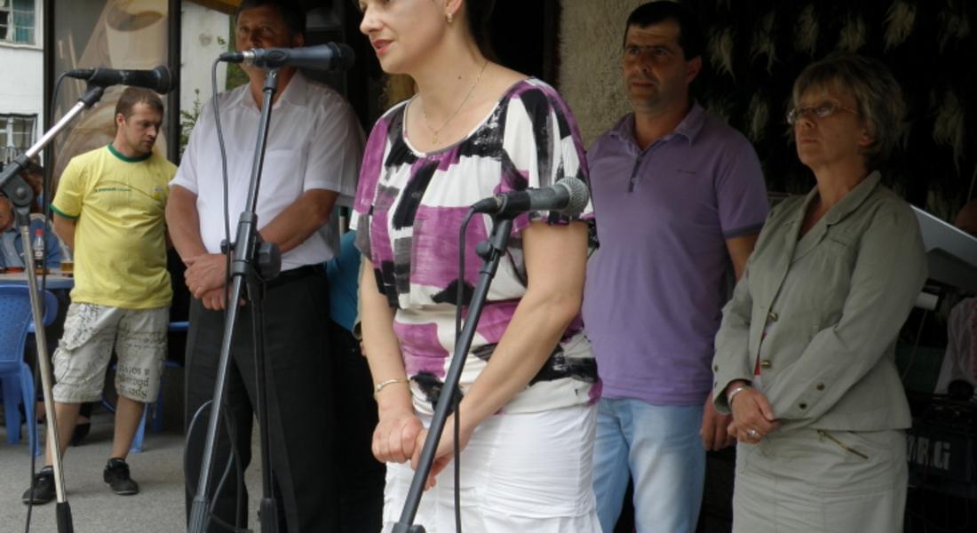 Депутатът от ГЕРБ д-р Даниела Дариткова и общински съветници уважиха празника на Кутела