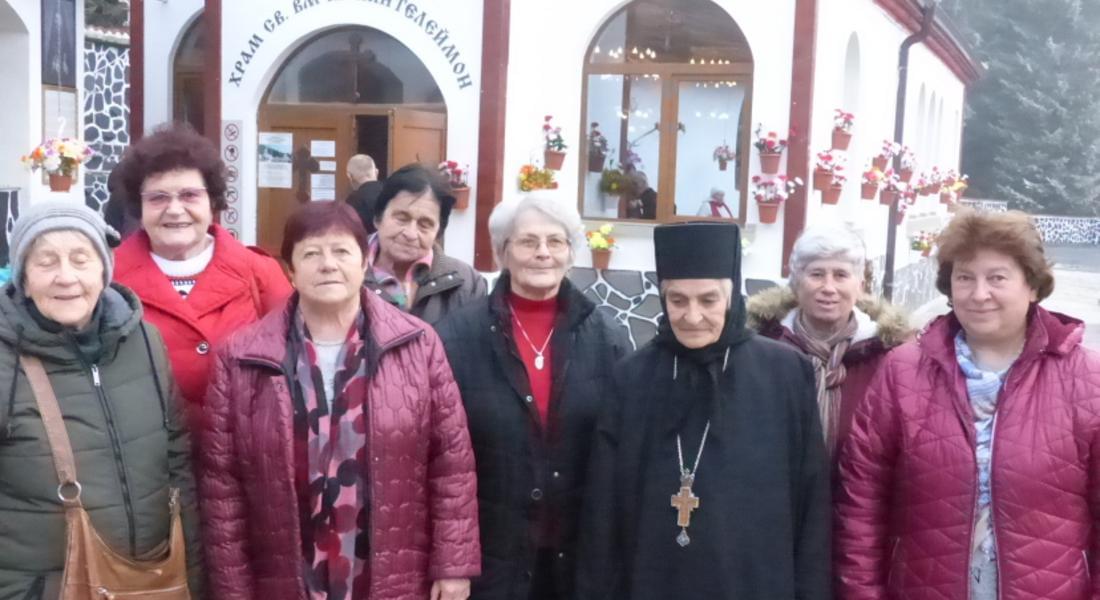 В манастира над Смолян бе отбелязана първата годишнина от замонашването на сестра Христина