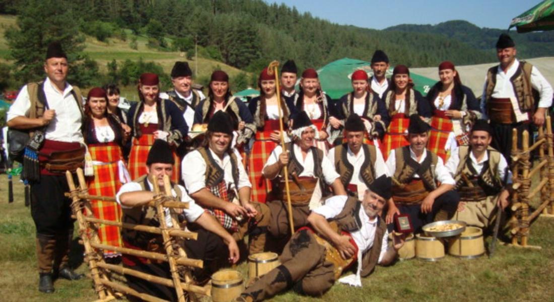 Гран При за гелци на фестивала „Плевен пее и танцува” 2015г.