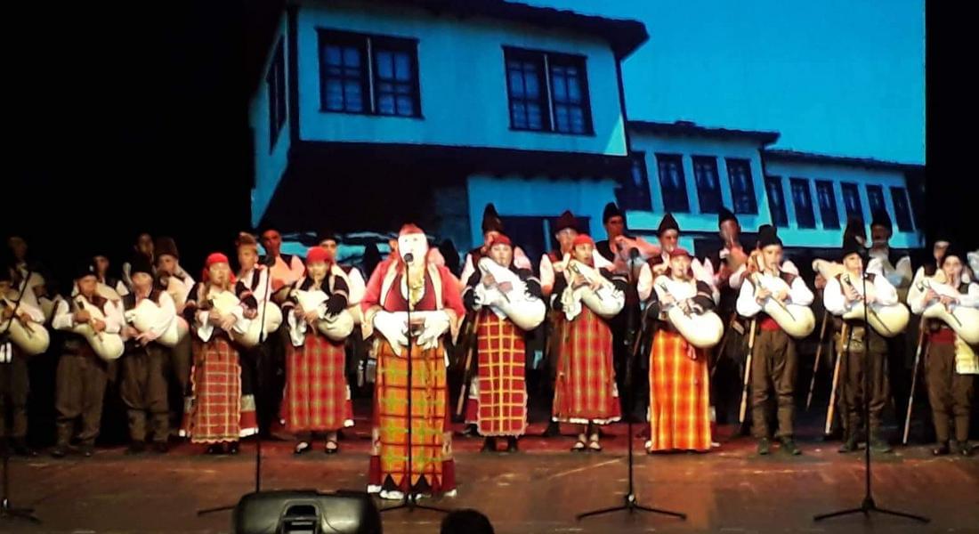С грандиозен концерт родопската певица Златина Узунова зарадва смолянската публика и отбеляза 60 - годишен юбилей