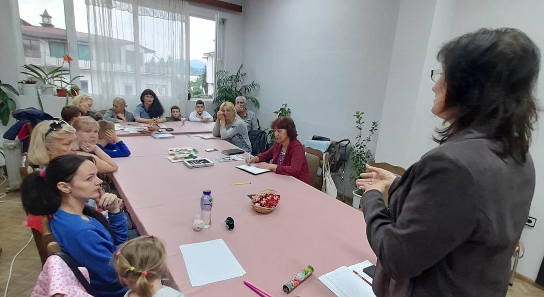 Клуб на жените „Родопчанка“ реализира проект в помощ на семействата от Украйна