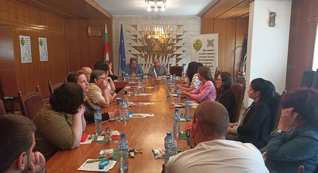 Проведе се пресконференция по повод информационната кампания за управление на видовете отпадъци в Община Смолян 