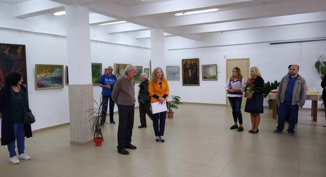 Откриха изложба „От ателието“ на проф. Ружко Челебиев в Държавен архив Смолян 