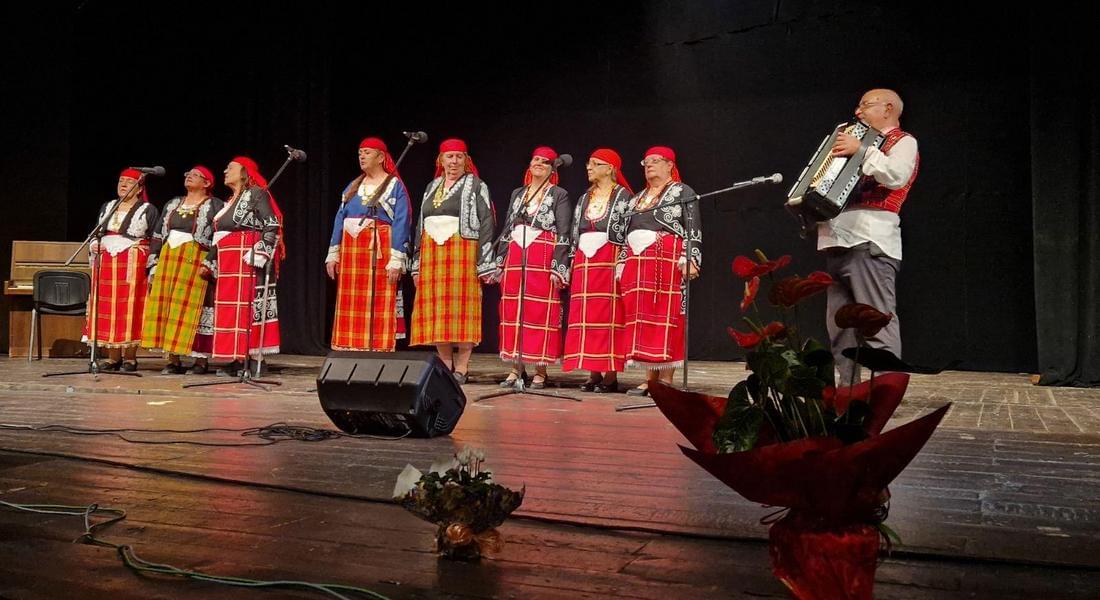 С концерт в РДТ „Николай Хайтов“ Регионалната организация на Съюза  на слепите в Смолян отбеляза 55 години от създаването си