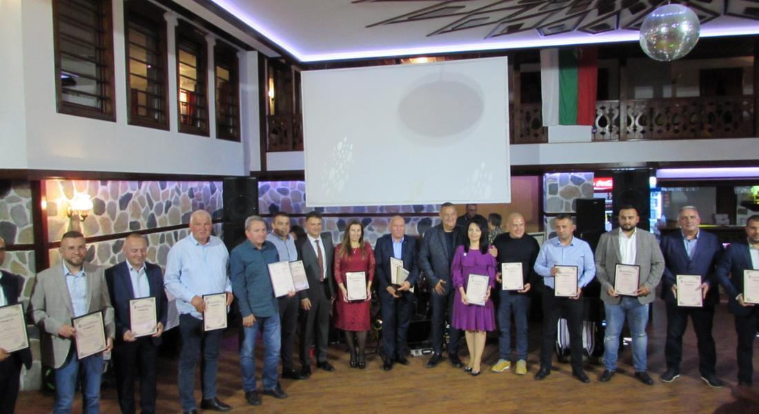 Камара на строителите в България, областно представителство Смолян отбеляза празника на строителите Димитровден и раздаде призовете „Строител на годината“