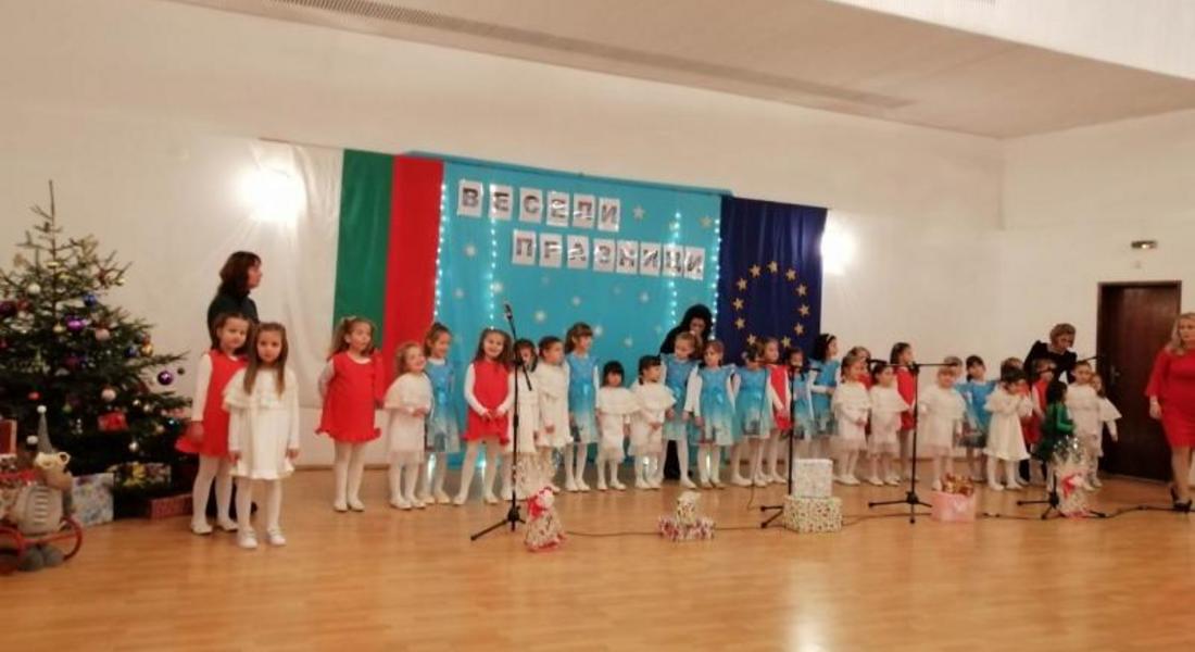 	 Талантите от "Зорница" участваха в благотворителен коледен концерт в помощ на майката на техен връстник