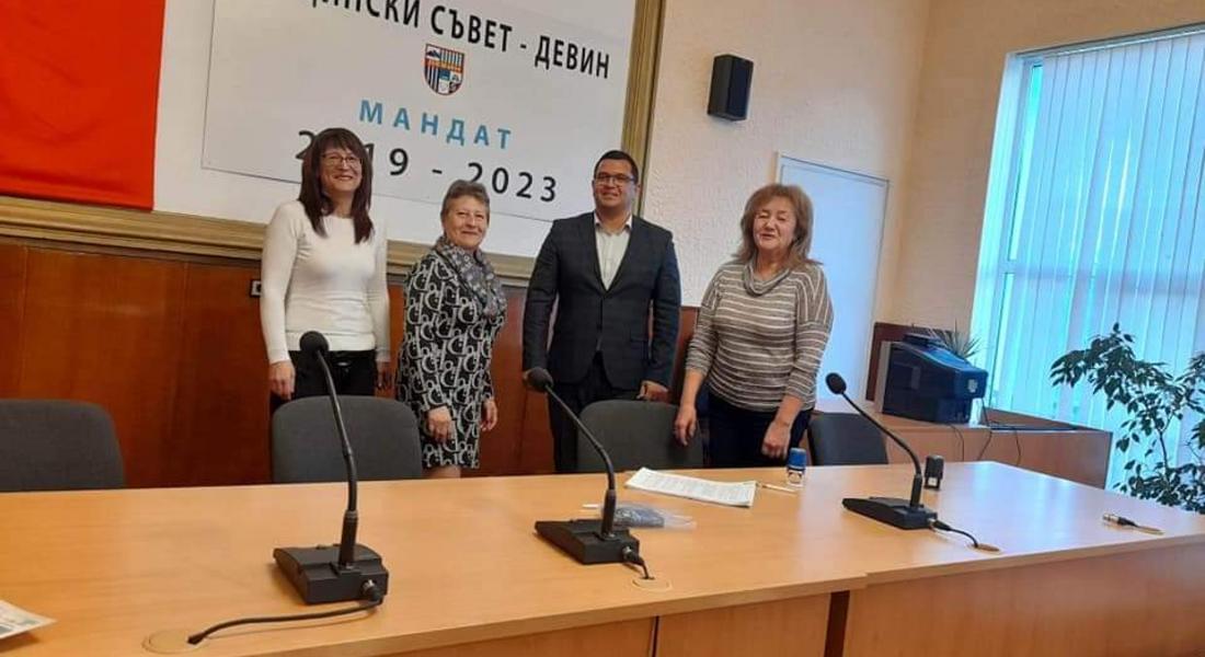 Община Девин  подписа  новият колективен трудов договор в образованието