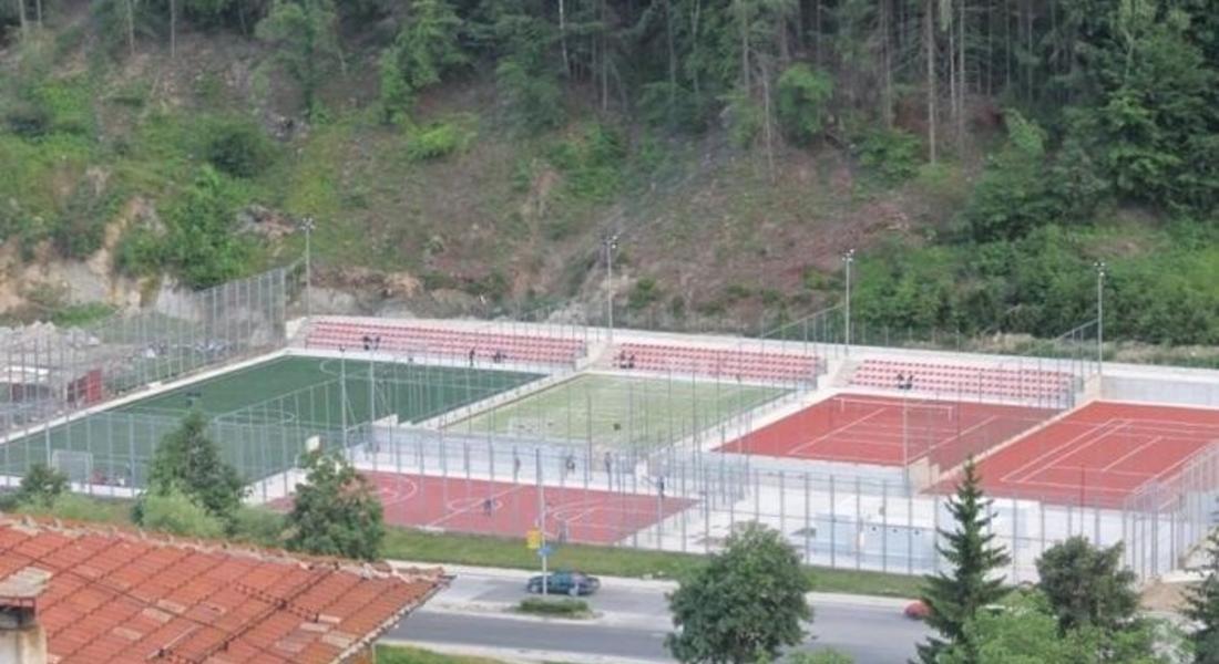 Свободен достъп до спортните площадки на стария стадион в Смолян