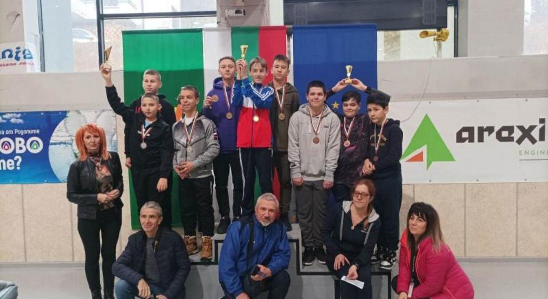 Наградиха най-добрите състезатели по тенис на маса, участници в Общинския кръг на Ученическите игри