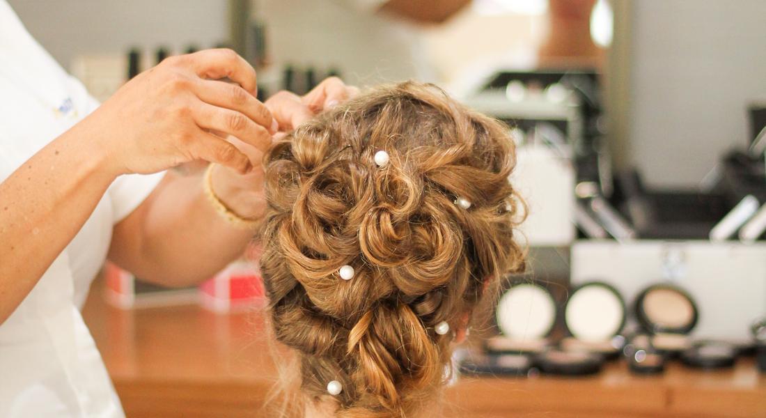Перфектния завършек на вълшебния ден: Сватбени аксесоари за коса