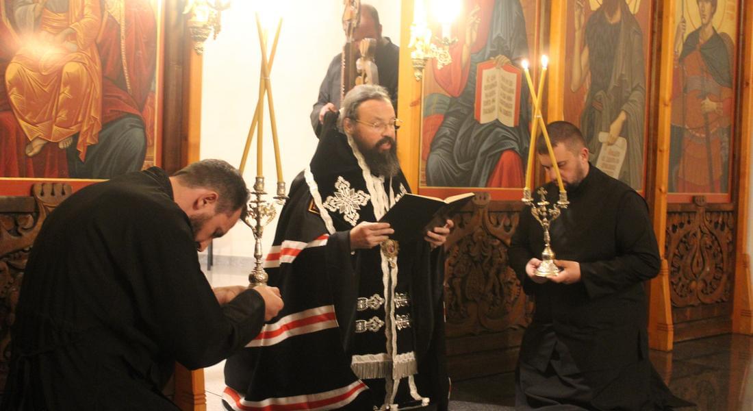 Започна четенето на Великия покаен канон на св Андрей Критски