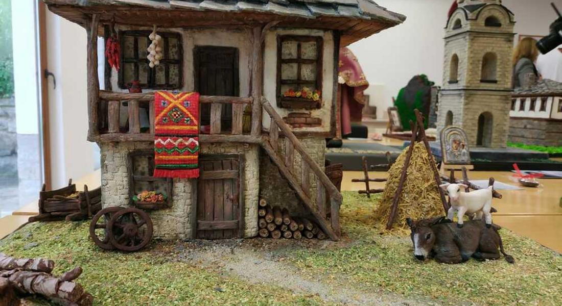 Образи и емблематични забележителности на Момчиловци са изваяни от захарни декоратори от България и чужбинна