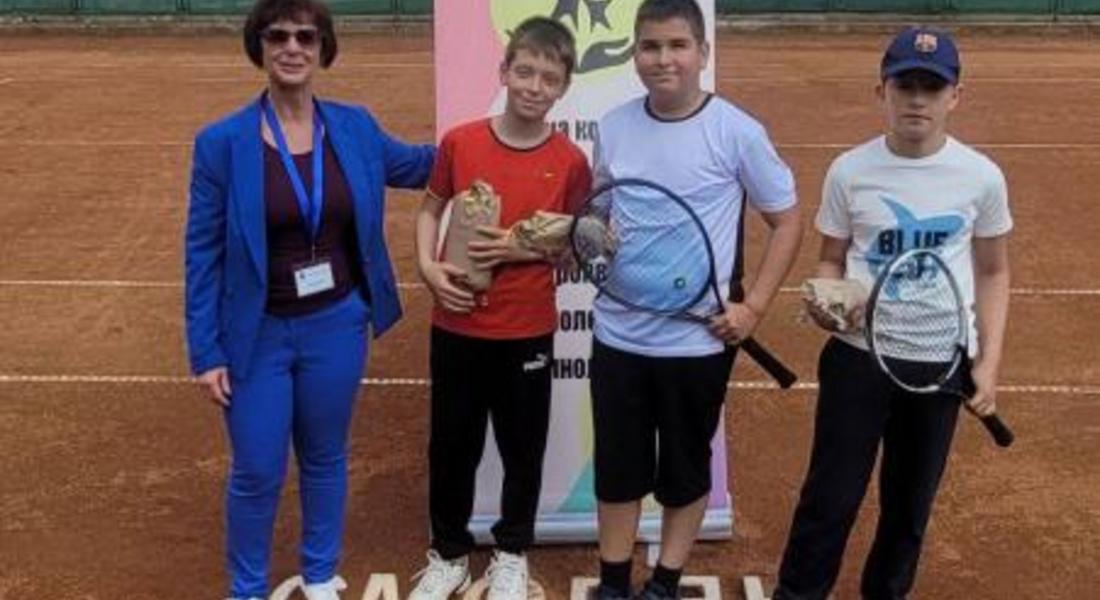 	 В Смолян се проведе турнир по тенис под мотото "Да бъдем толерантни в спорта"