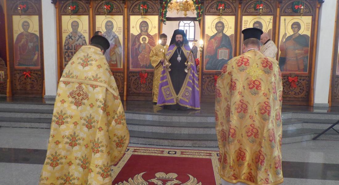 Епископ Висарион възглави Тържествена Рождественска св. Литургия в храм „Св. Висарион Смоленски”