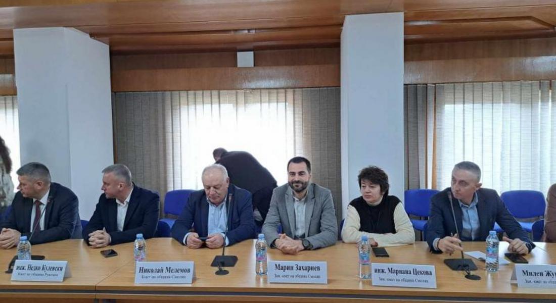 Кметът Мелемов постави пред министър Цеков проблема със свлачището в района на Смолянските