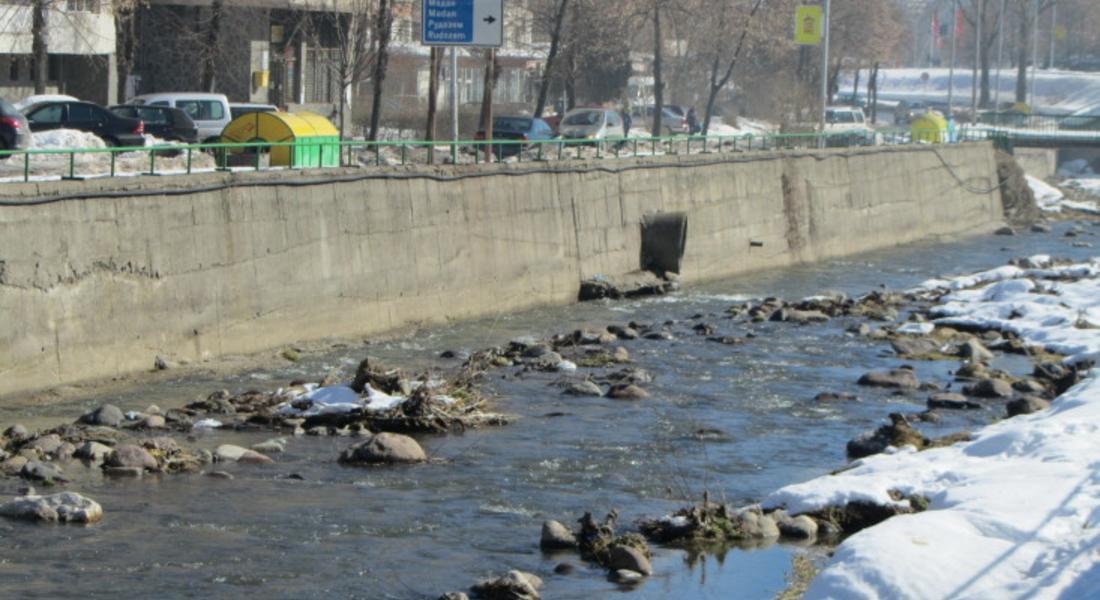 Замърсяване на река Бялизворска от дейността на мандра установиха експерти от РИОСВ – Смолян