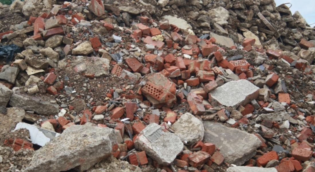 Изхвърлените в района на с. Бостина отпадъци са почистени