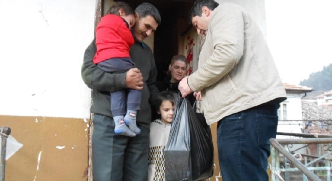 Младежи от ГЕРБ проведоха дарителска акция в Златоград