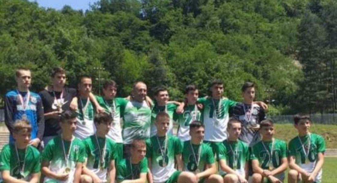Децата на "Родопа" станаха първи на футболният турнир "Шампион на Шампионите" в Златоград 
