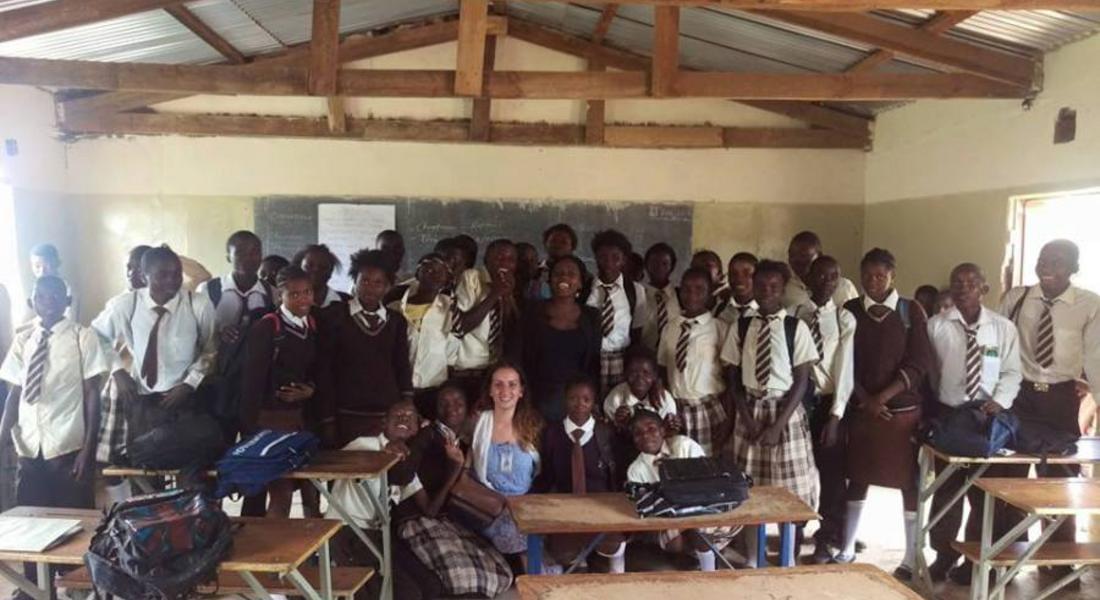Смолянско момиче работи като доброволка в Замбия