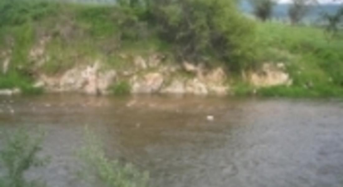  Наднормени стойности на олово показват резултатите на взетите водни проби от река Юговска 