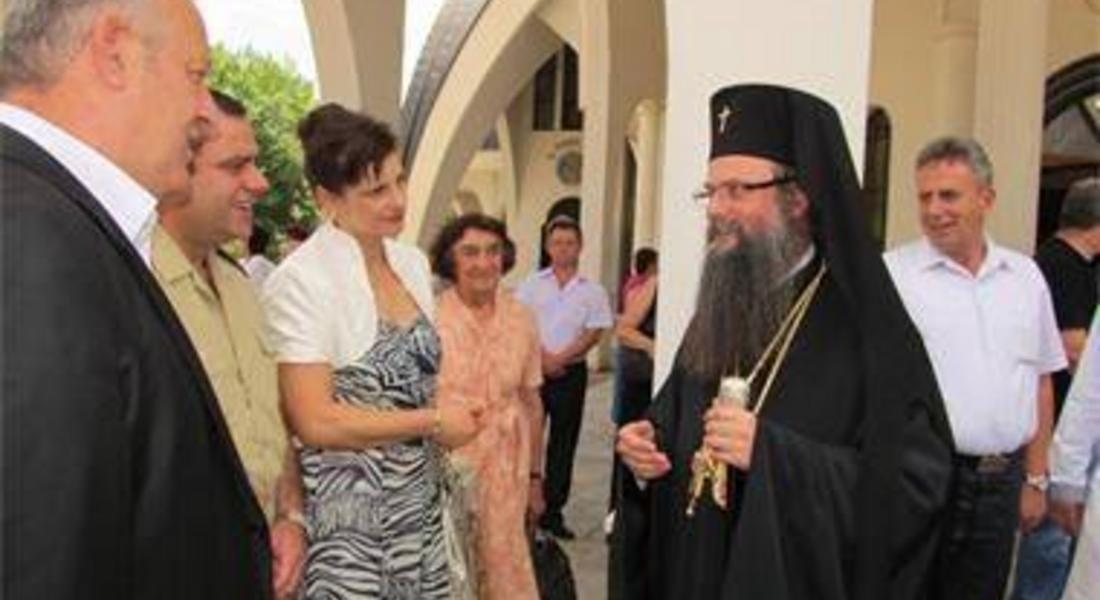 Дядо Николай покани кмета Мелемов на празника по повод десет години от интронизацията му за Пловдивски митрополит