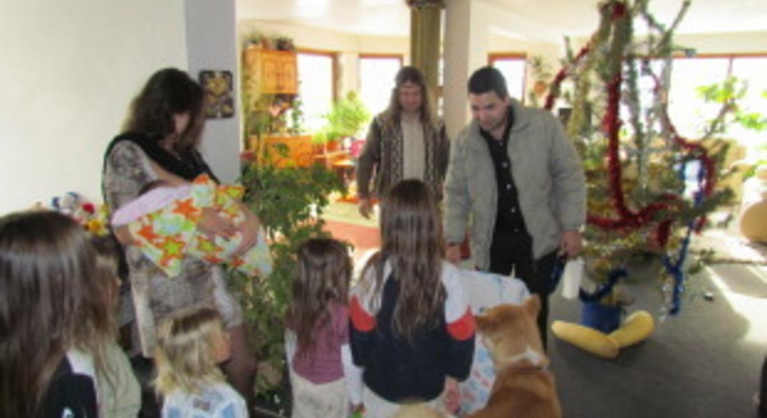 Българските домакинства планират за подаръци средно по 250 лева
