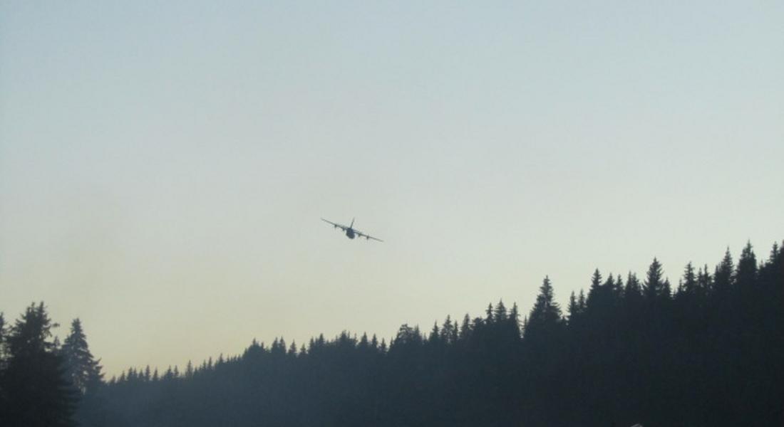 Американски военни самолети прелетяха над Рожен, пръвата вечер на събора/снимки/